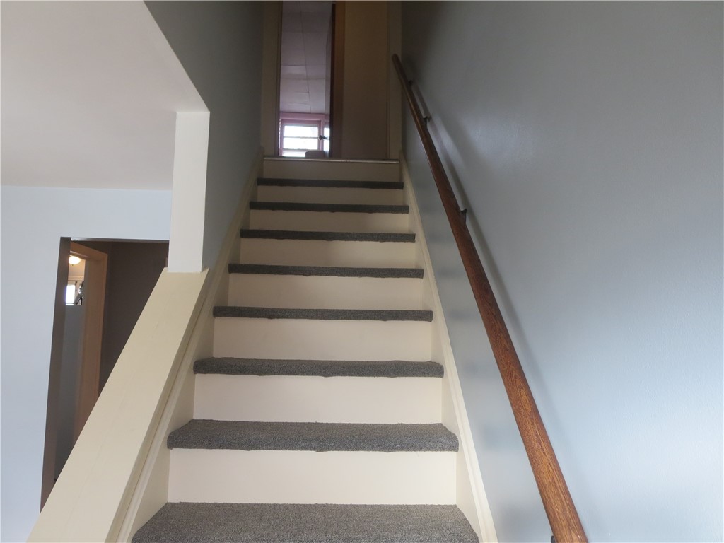 114 Holcroft Road Rochester, NY 14612 - Photo 28 of 42