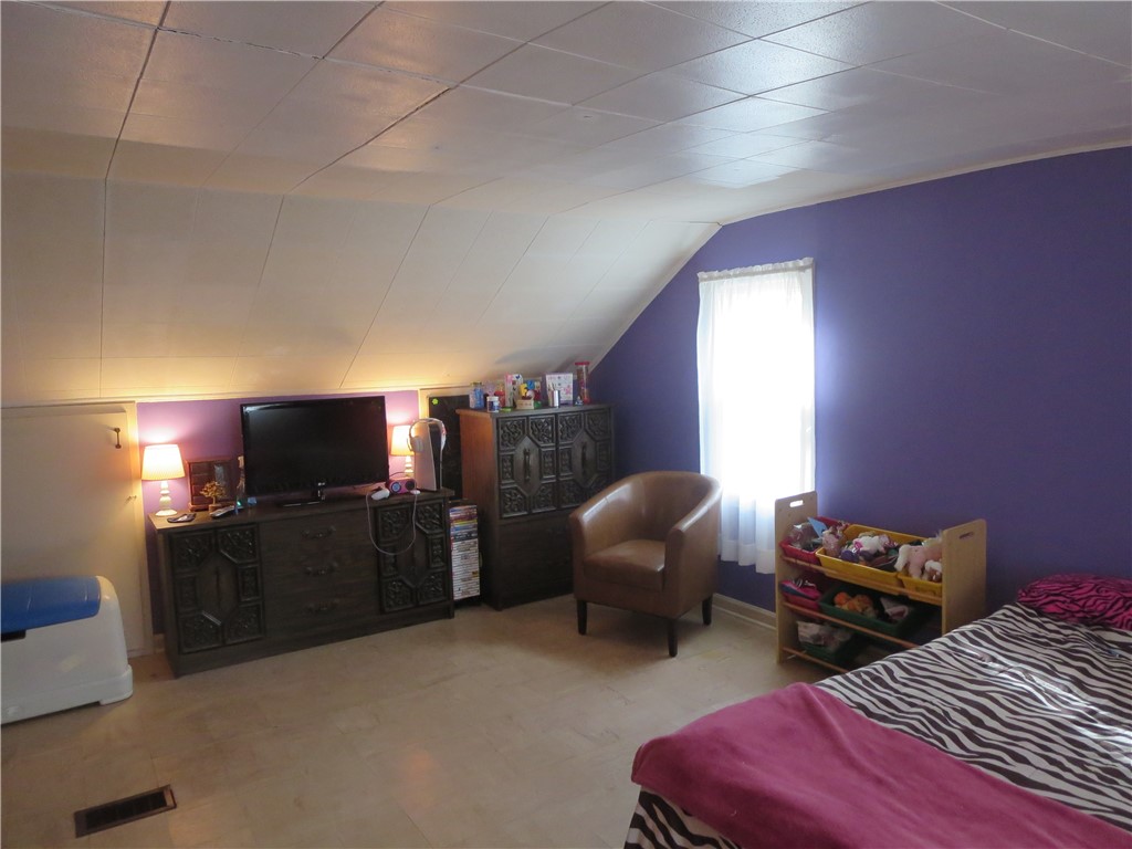 114 Holcroft Road Rochester, NY 14612 - Photo 35 of 42