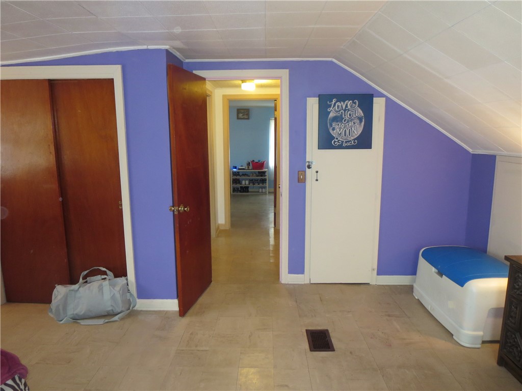 114 Holcroft Road Rochester, NY 14612 - Photo 37 of 42