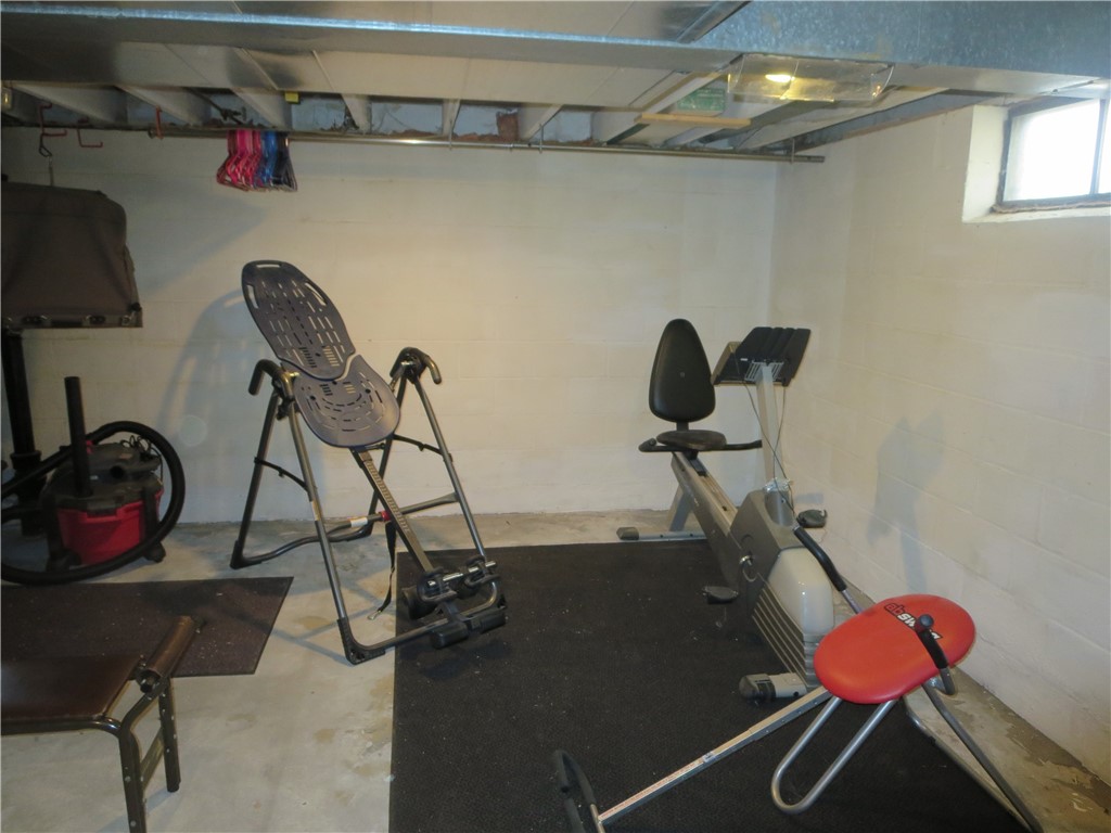 114 Holcroft Road Rochester, NY 14612 - Photo 41 of 42