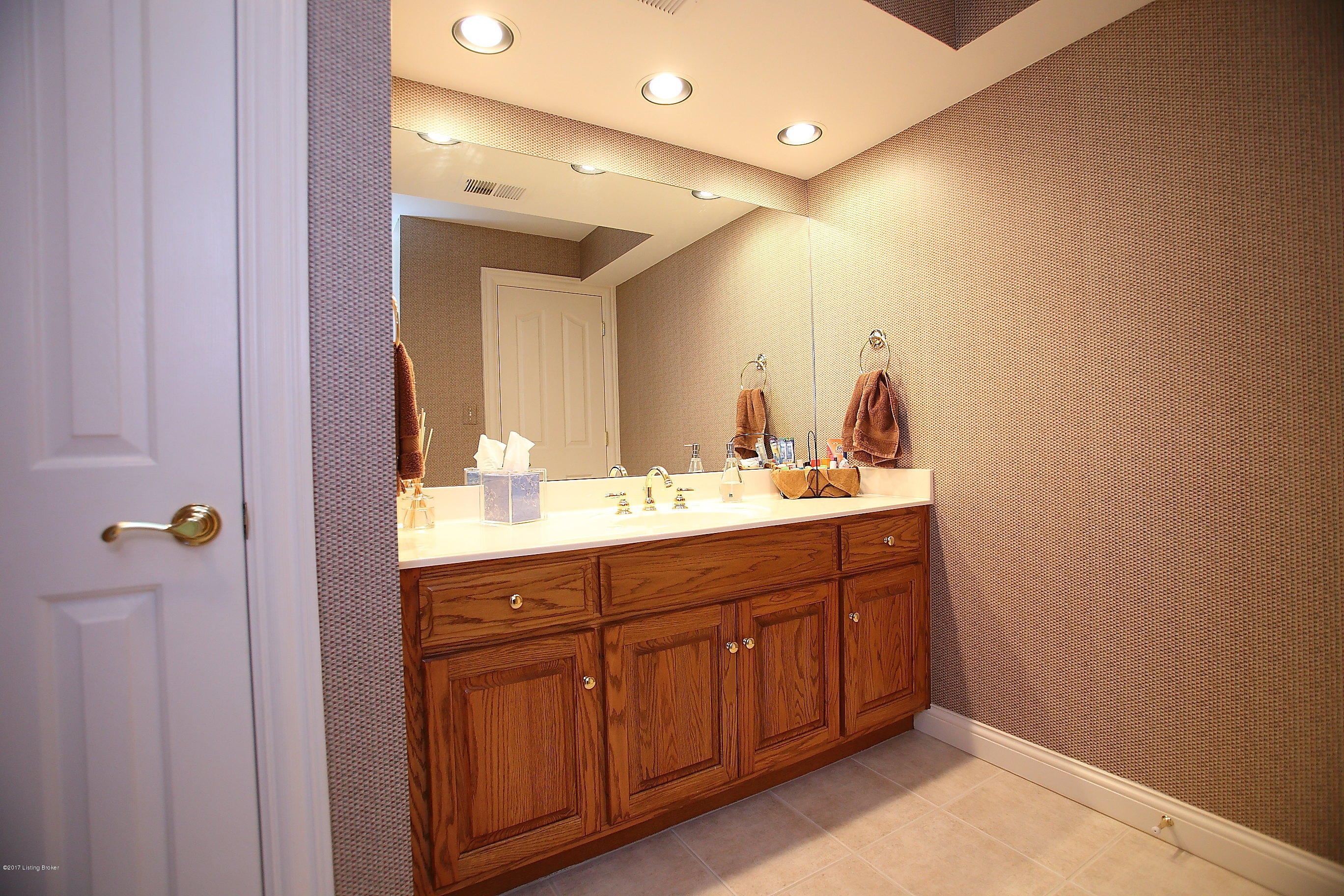 6307 Walnut Ridge Trail Prospect, KY 40059 - Photo 27 of 36 Lower level bath