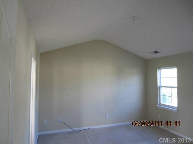 2203 Meadecroft Road Charlotte, NC 28214 - Photo 5 of 8 Gallery Image 5