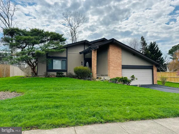 $3,999 | 8635 Reseca Lane, Springfield, VA 22152