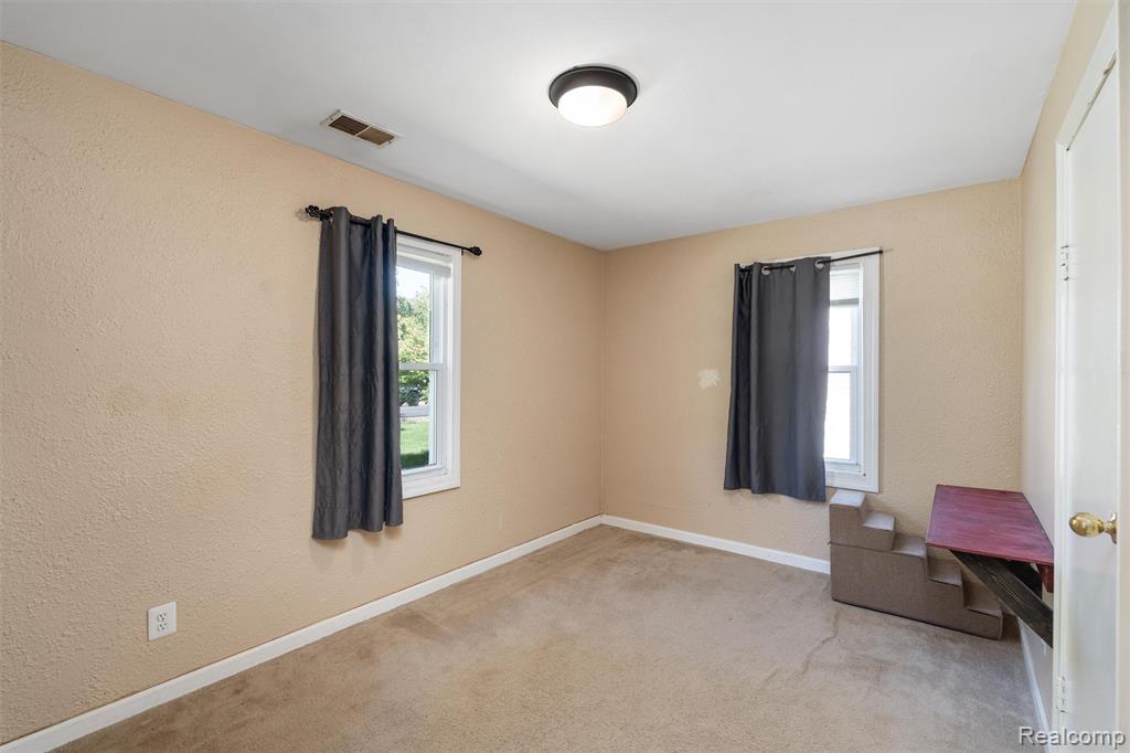 38727 Wade Road Romulus, MI 48174 - Photo 5 of 25 Gallery Image 5