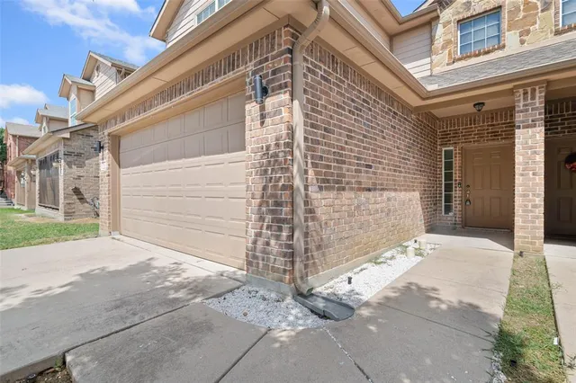 $299,000 | 154 Castleridge Drive, Unit B, Little Elm, TX 75068