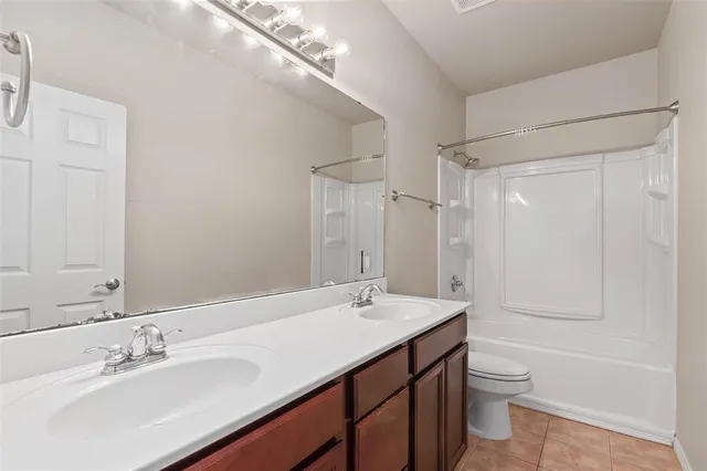 $299,000 | 154 Castleridge Drive, Unit B, Little Elm, TX 75068