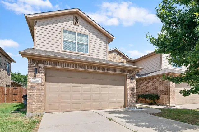$299,000 | 154 Castleridge Drive, Unit B, Little Elm, TX 75068