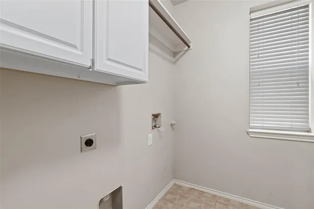 $299,000 | 154 Castleridge Drive, Unit B, Little Elm, TX 75068