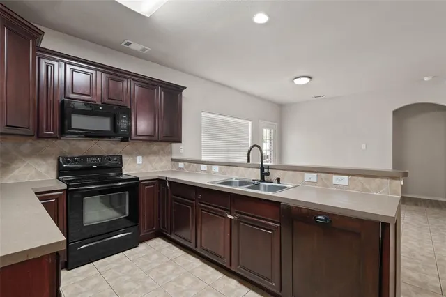 $299,000 | 154 Castleridge Drive, Unit B, Little Elm, TX 75068