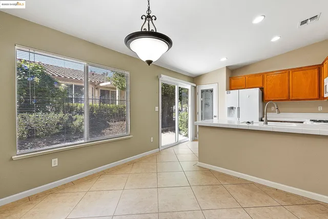 $370,000 | 617 Twin Lakes Lane, Rio Vista, CA 94571