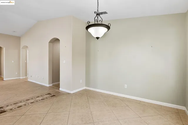 $370,000 | 617 Twin Lakes Lane, Rio Vista, CA 94571