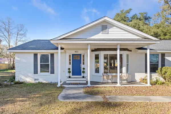 $475,000 | 1822 State Rd S-8-684, Moncks Corner, SC 29461