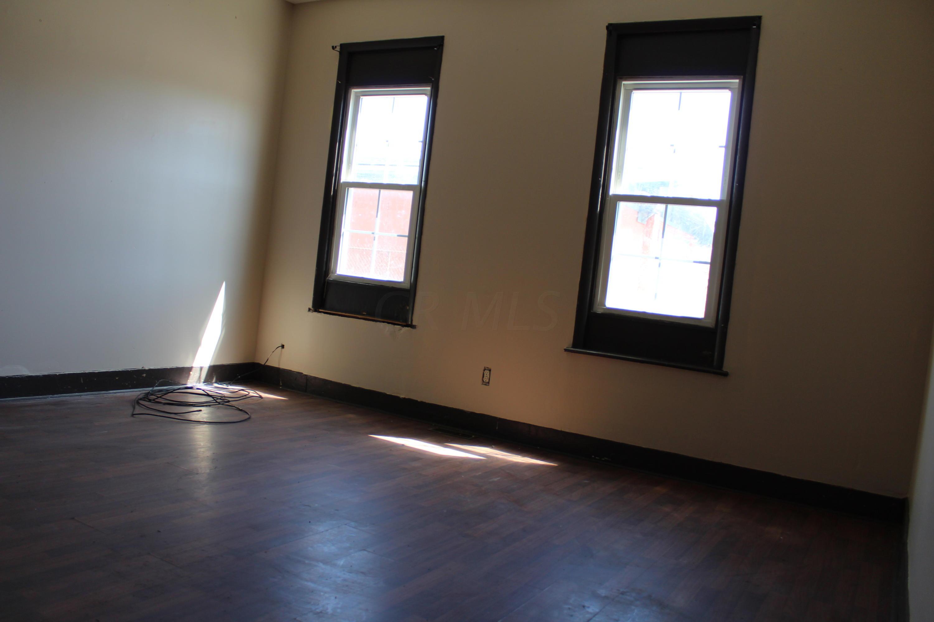 916 Warder Street Springfield, OH 45503 - Photo 5 of 27 Gallery Image 5