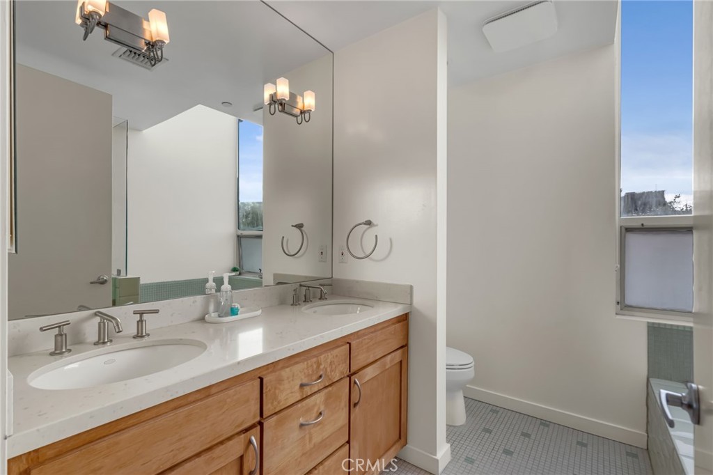 302 South Venice Boulevard Venice, CA 90291 - Photo 27 of 41 Gallery Image 27