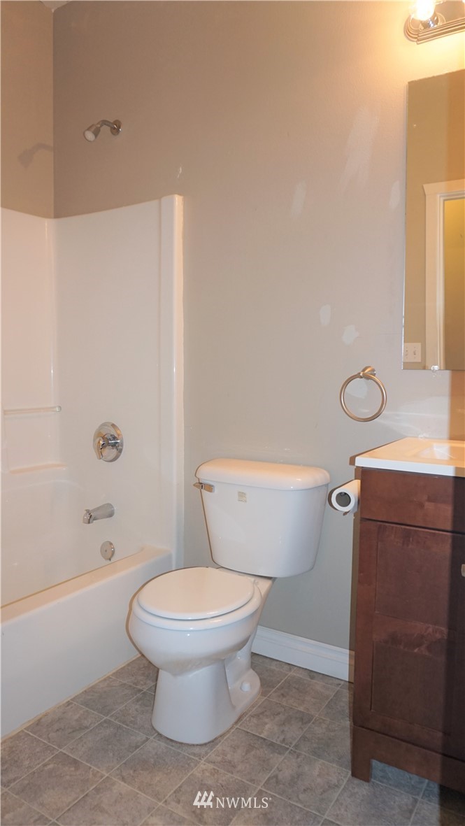 21 Mussel Beach Road Sequim, WA 98382 - Photo 14 of 23 Gallery Image 14