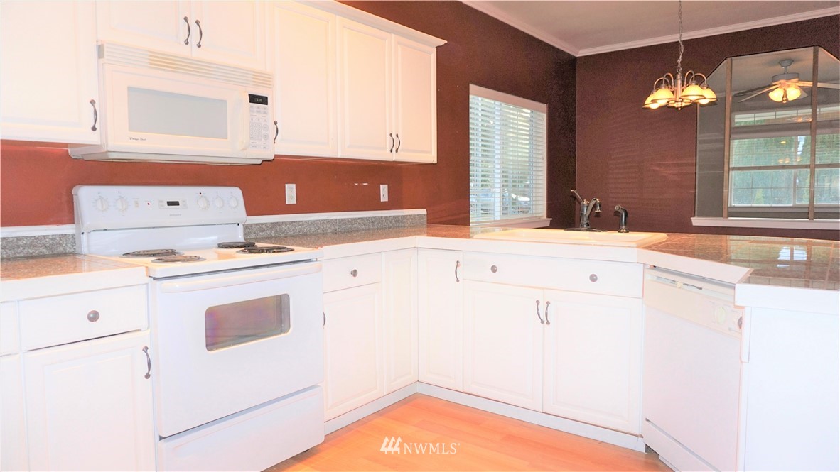 21 Mussel Beach Road Sequim, WA 98382 - Photo 6 of 23 Gallery Image 6
