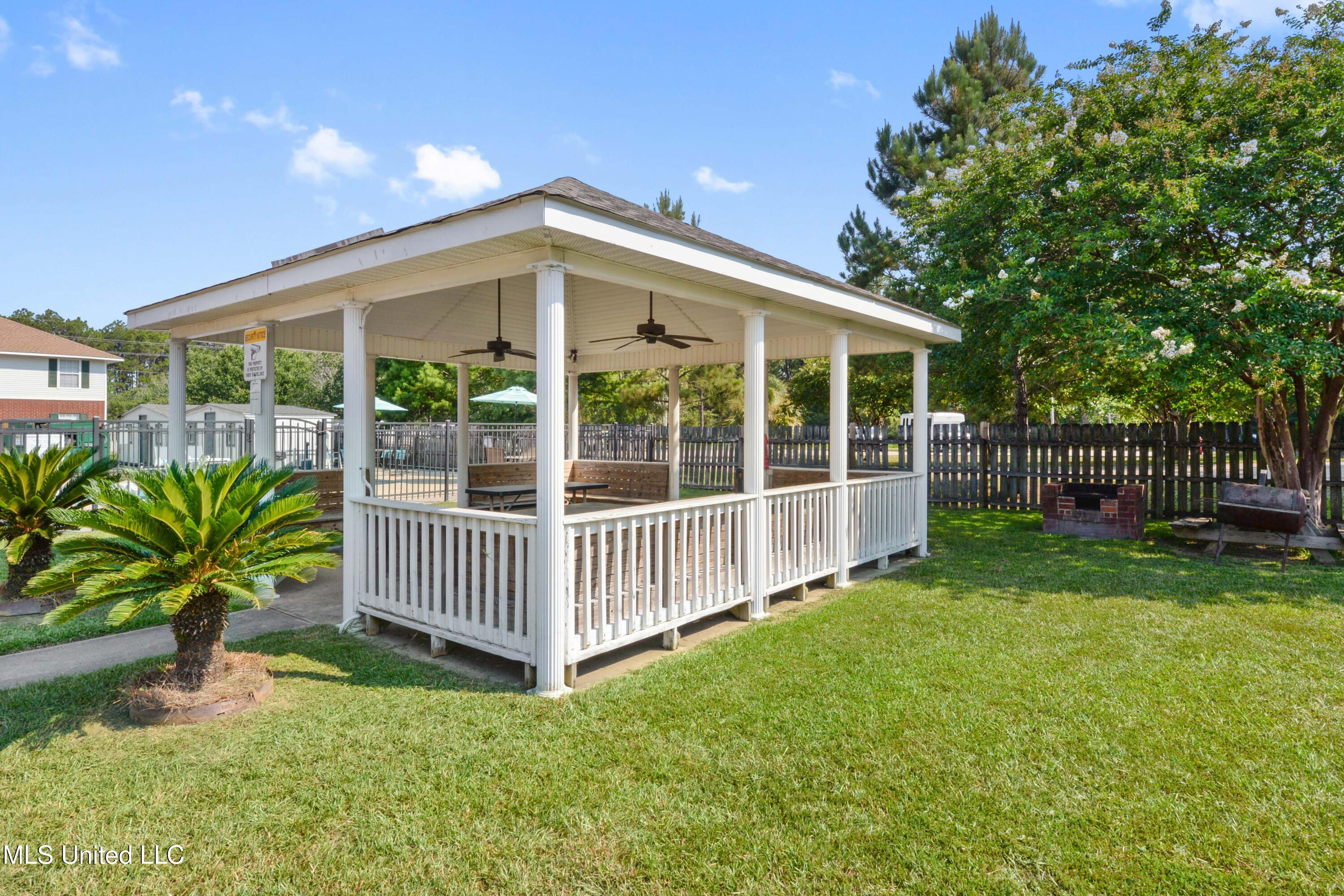 5080 Gautier Vancleave Road, Unit C10 Gautier, MS 39553 - Photo 17 of 20 Stock2