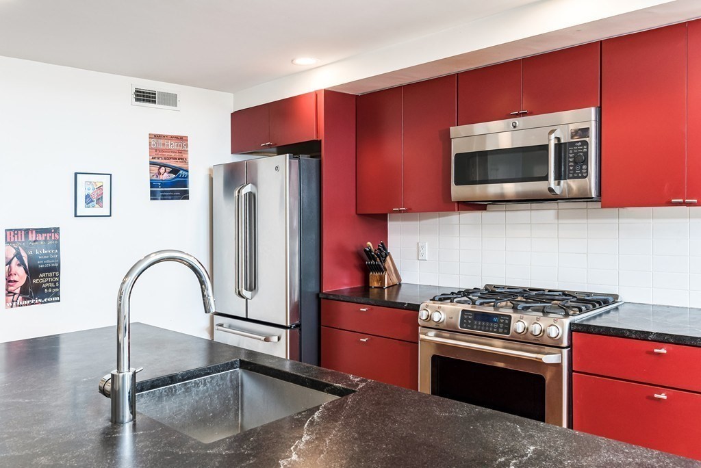 282 Marginal Street, Unit 3A Boston, MA 02128 - Photo 7 of 36