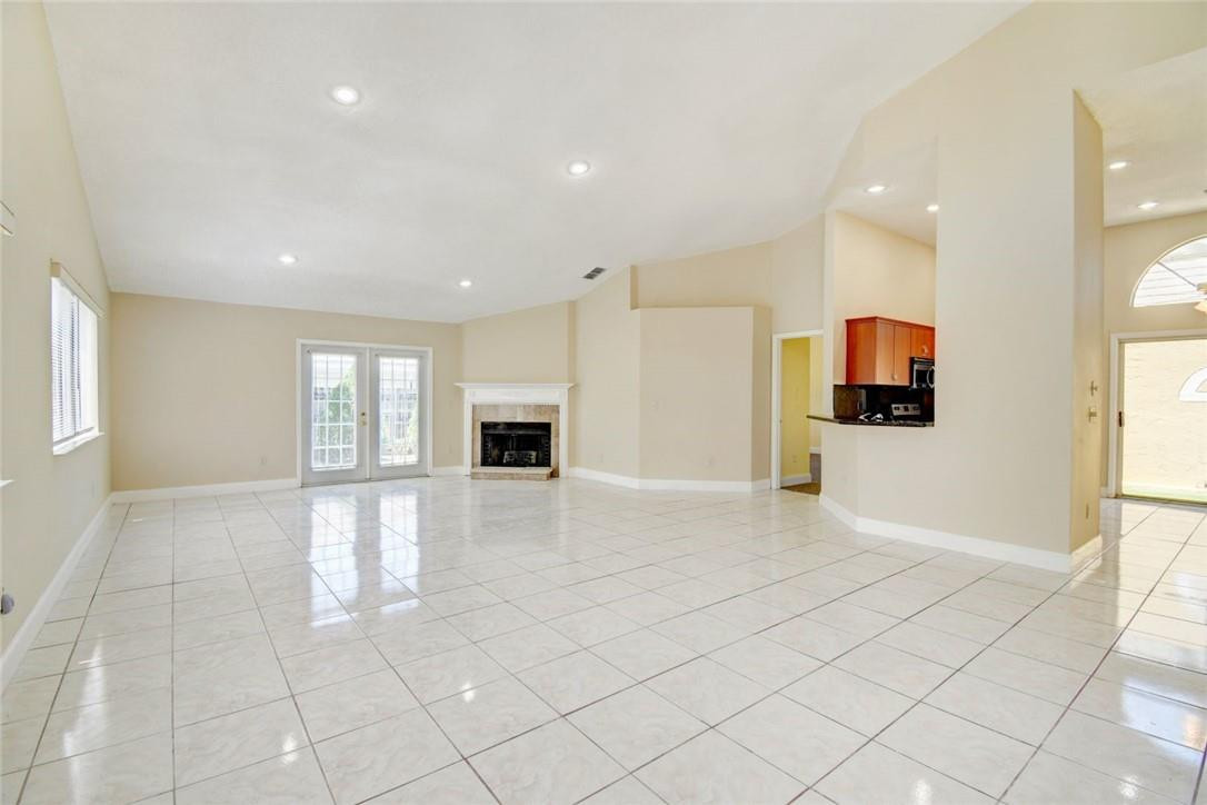 23197 Bentley Place Boca Raton, FL 33433 - Photo 6 of 24 Photo 6