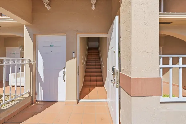 $2,300 | 6997 West 29th Avenue, Unit 202, Hialeah, FL 33018
