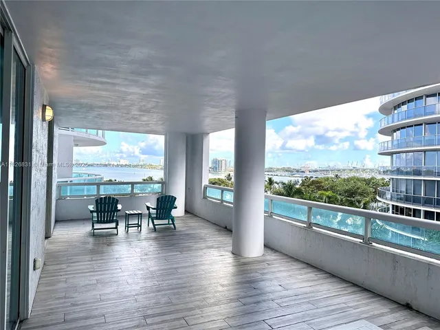 $4,300 | 1800 North Bayshore Drive, Unit 511, Miami, FL 33132