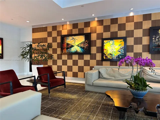 $4,300 | 1800 North Bayshore Drive, Unit 511, Miami, FL 33132