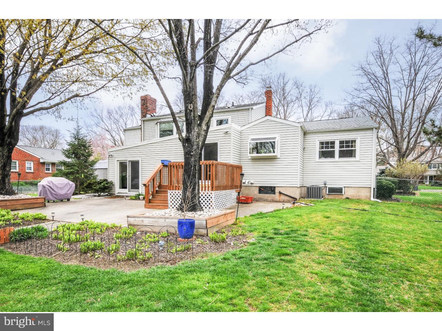 571 Dutch Neck Road East Windsor, NJ 08520 - Photo 2 of 25 Gallery Image 2