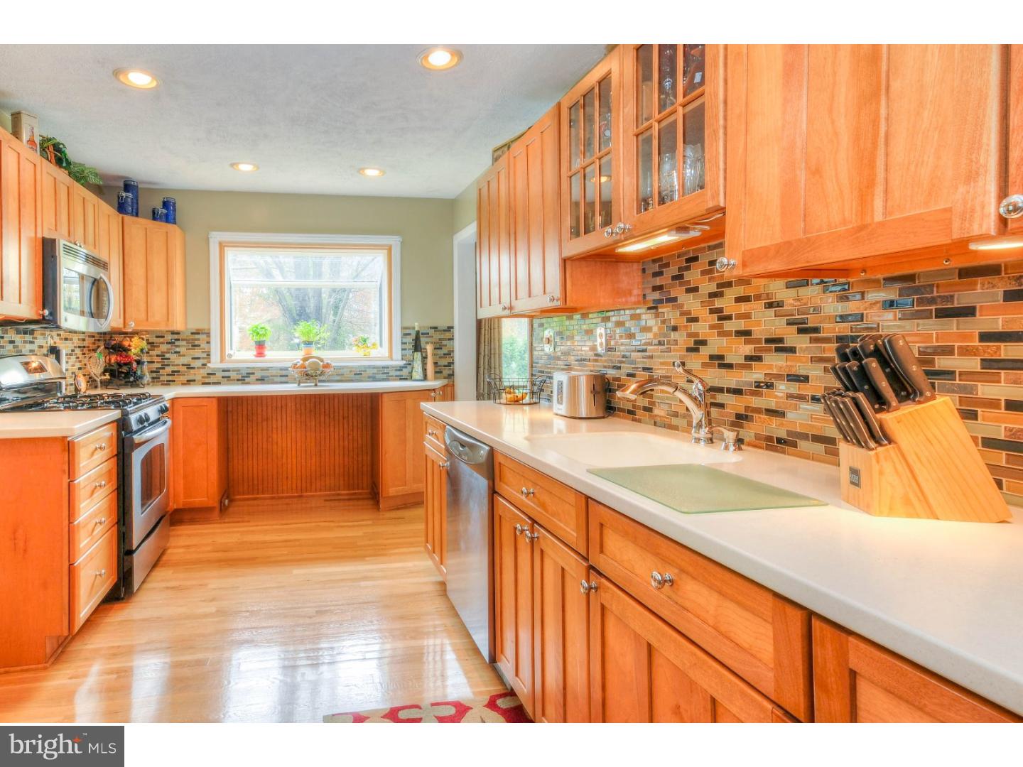 571 Dutch Neck Road East Windsor, NJ 08520 - Photo 14 of 25 Gallery Image 14