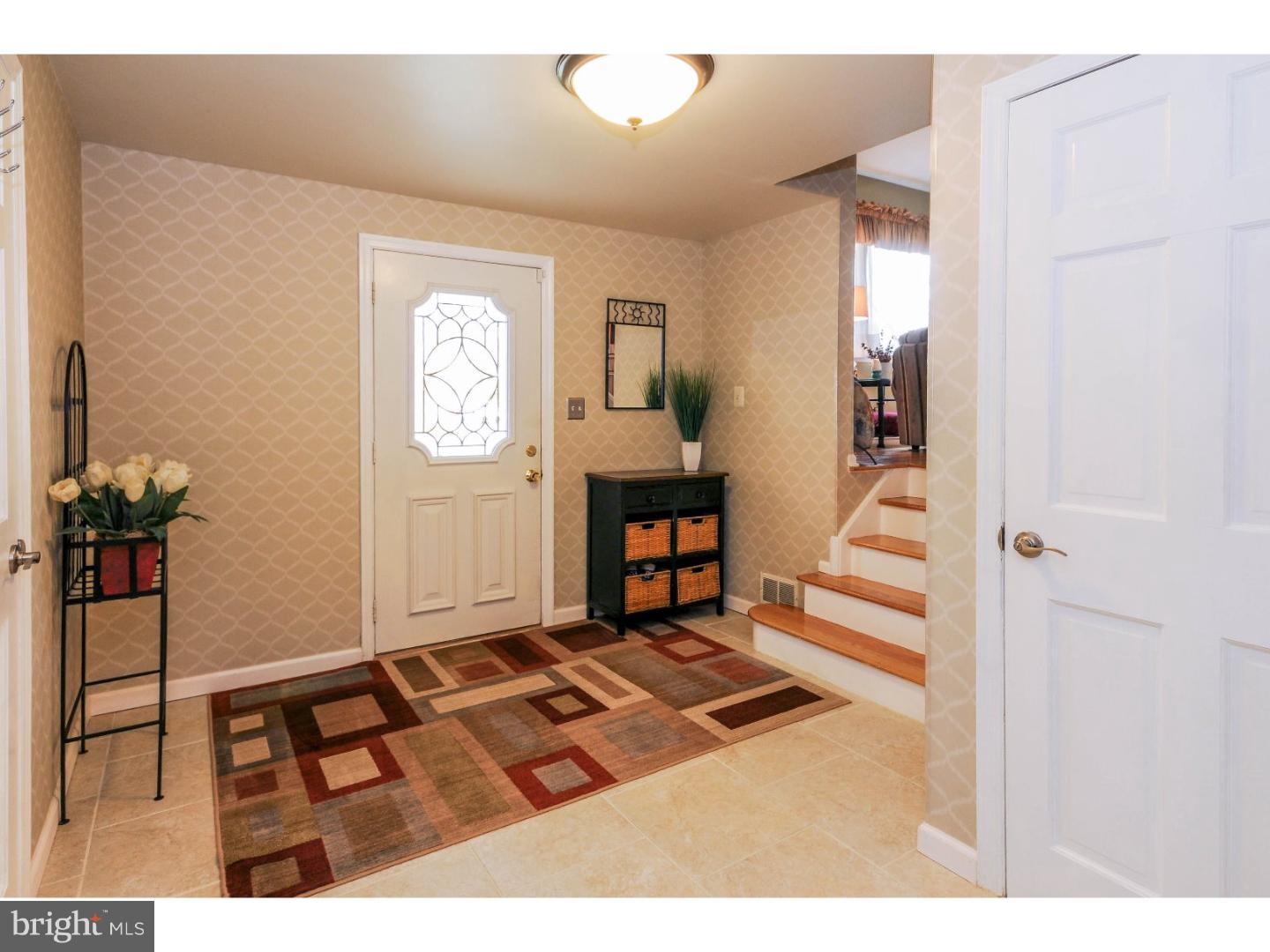 571 Dutch Neck Road East Windsor, NJ 08520 - Photo 5 of 25 Gallery Image 5