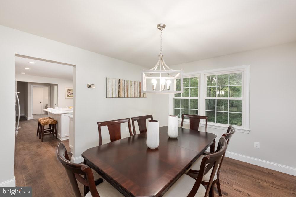 7912 St George Court Springfield, VA 22153 - Photo 9 of 32 Gallery Image 9