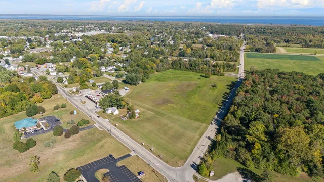 $249,900 | 852 Smith Avenue, Oconto, WI 54153