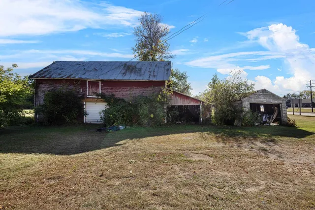 $249,900 | 852 Smith Avenue, Oconto, WI 54153