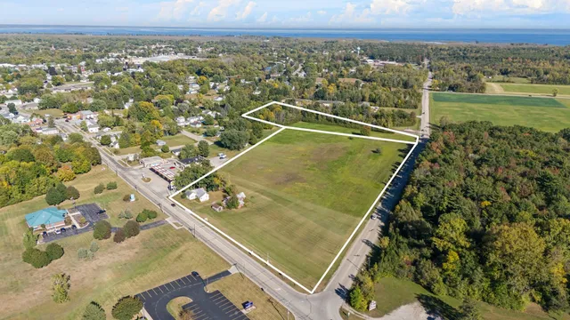 $249,900 | 852 Smith Avenue, Oconto, WI 54153