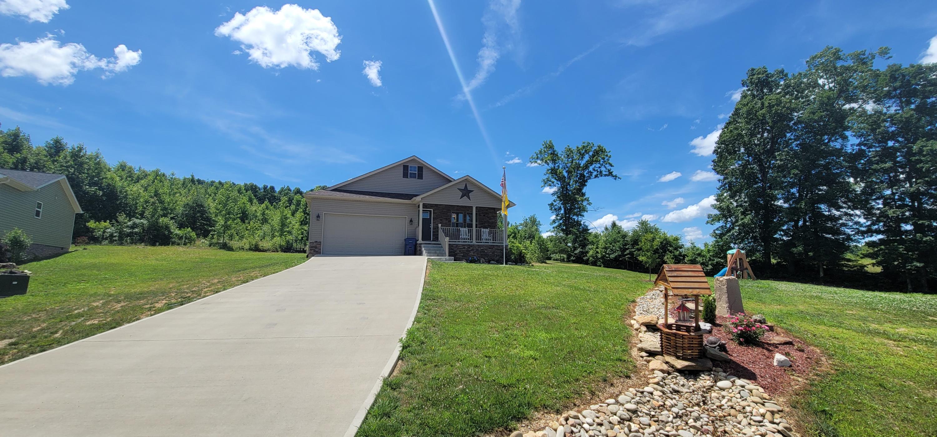374 Hickory Ridge Drive Corbin, KY 40701 - Photo 3 of 39 20210629_122609