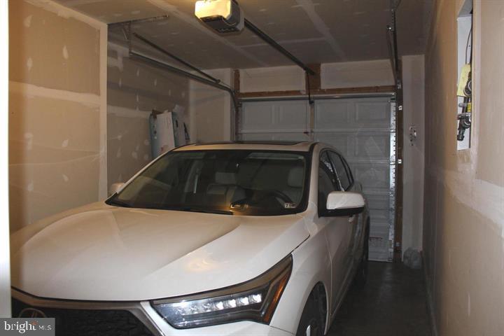 24676 Footed Ridge Terrace Sterling, VA 20166 - Photo 2 of 17