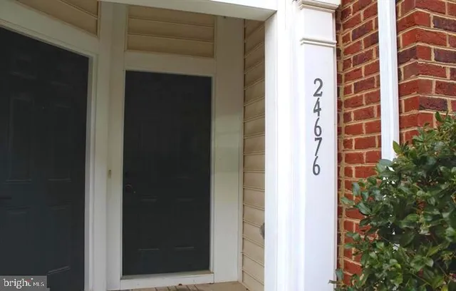 $2,700 | 24676 Footed Ridge Terrace, Sterling, VA 20166