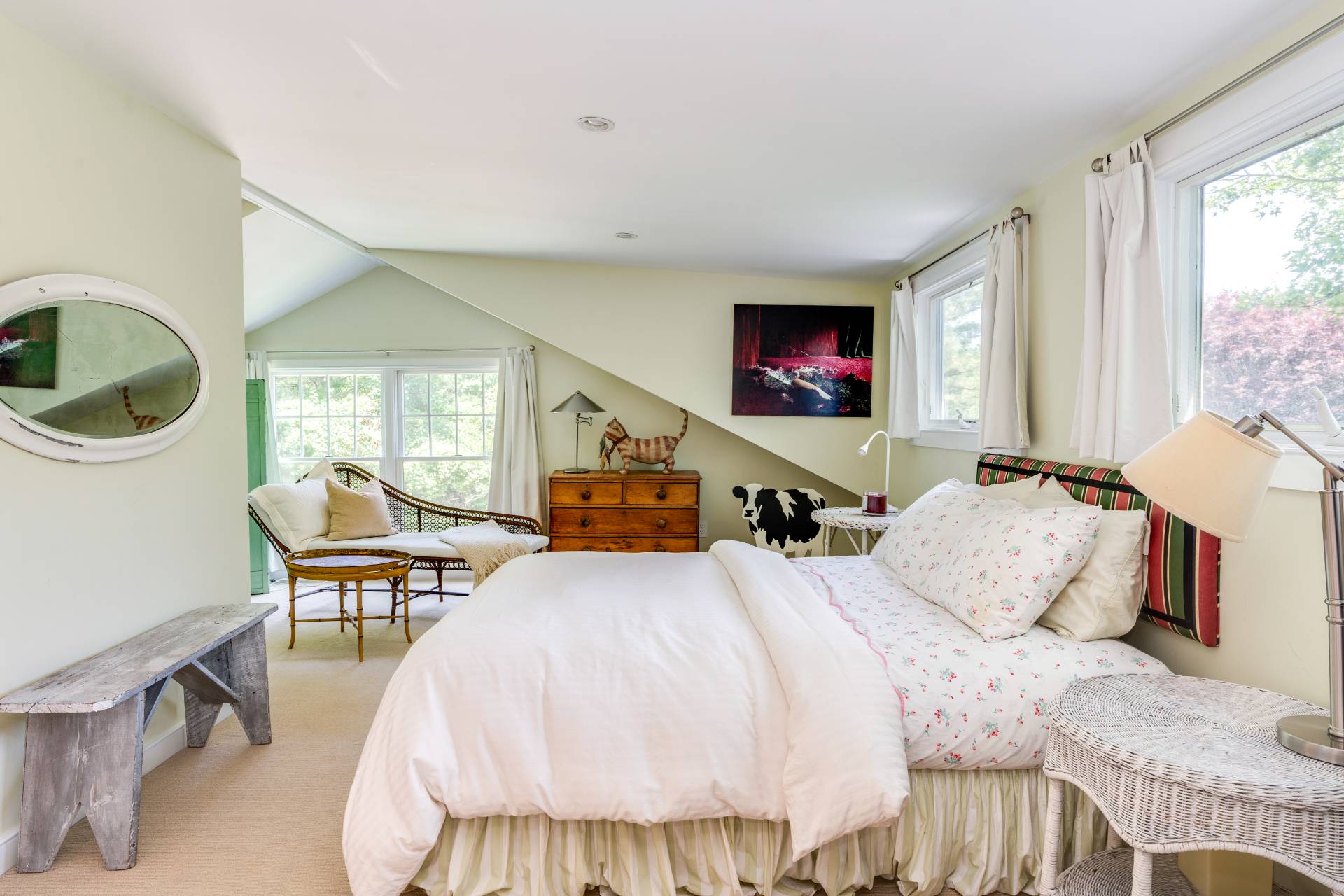 53 Hildreth Lane Bridgehampton, NY 11932 - Photo 34 of 37 a bedroom with a bed a table and chair