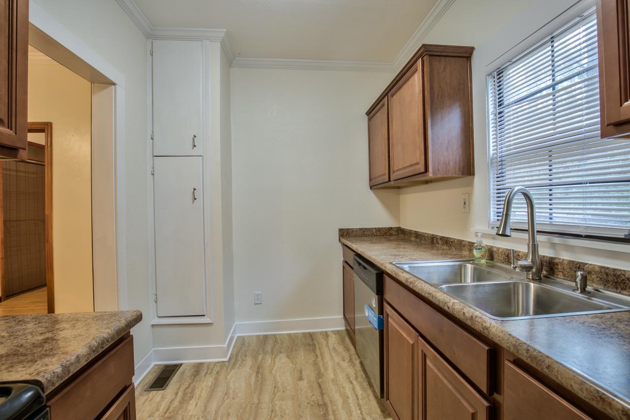 3209 Livingston Road Tallahassee, FL 32303 - Photo 6 of 33 Gallery Image 6