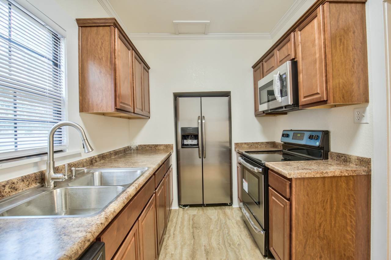 3209 Livingston Road Tallahassee, FL 32303 - Photo 8 of 33 Gallery Image 8