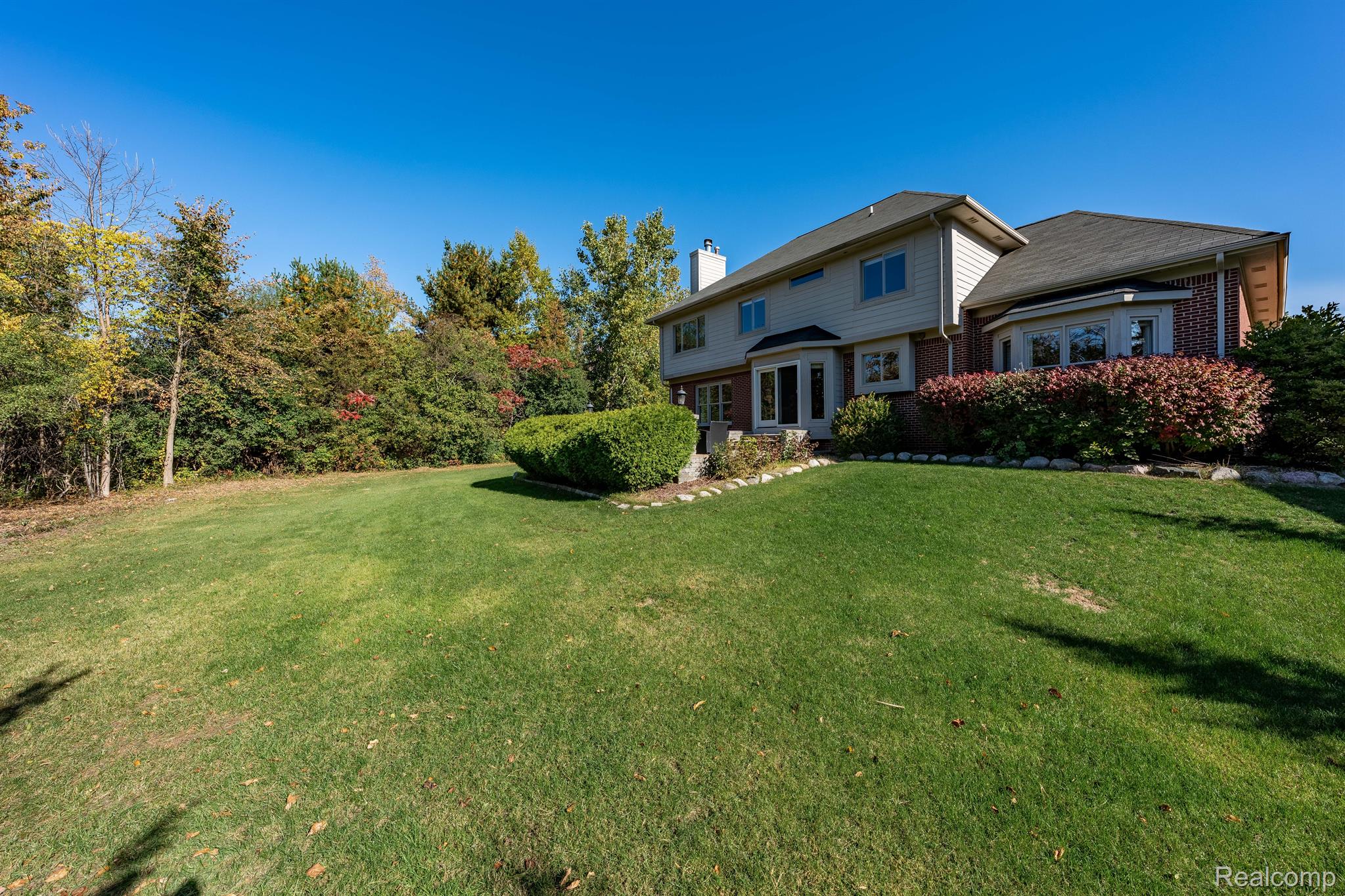 6816 Oakhurst Ridge Road Clarkston, MI 48348 - Photo 33 of 36 Gallery Image 33