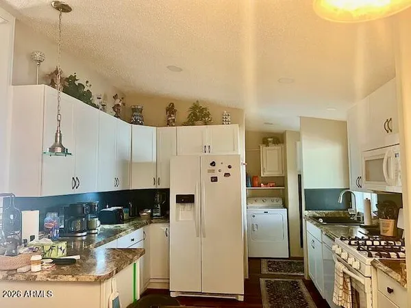 $125,000 | 2605 South Tomahawk Road, Unit 181, Apache Junction, AZ 85119