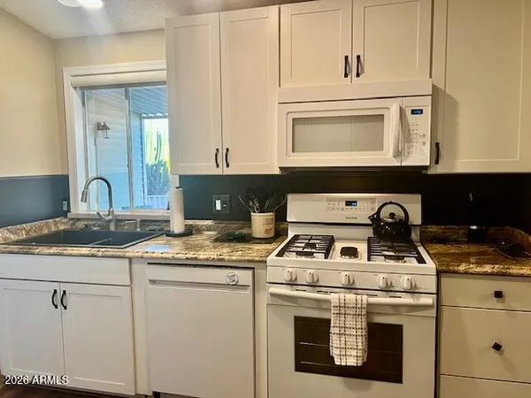 $125,000 | 2605 South Tomahawk Road, Unit 181, Apache Junction, AZ 85119