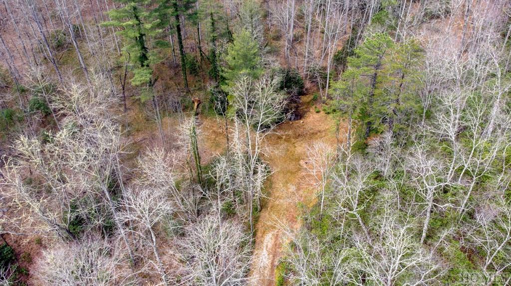 138 Stockton Road Franklin, NC 28734 - Photo 6 of 12 Gallery Image 6