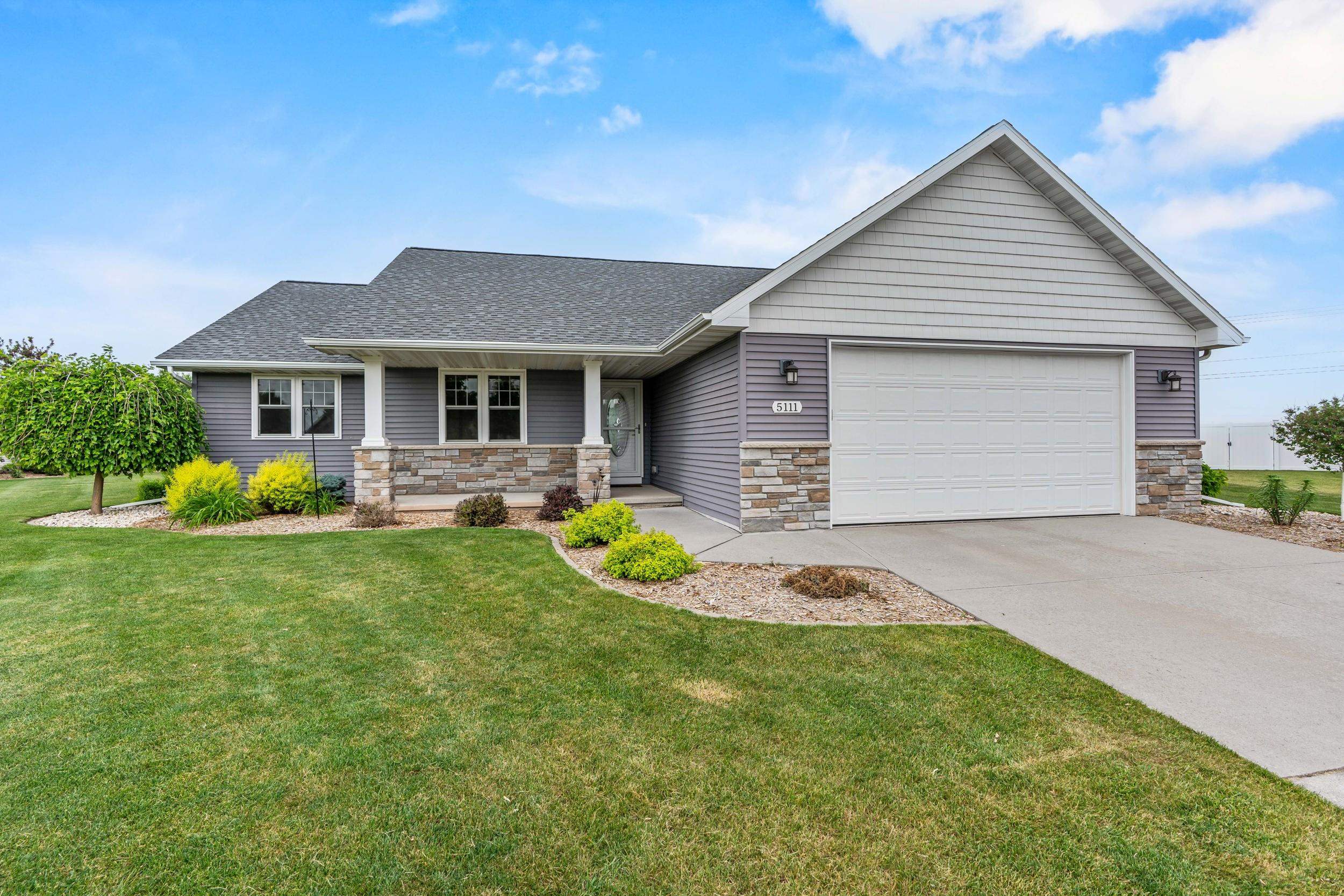 5111 North Gala Court Appleton, WI 54913 - Photo 1 of 43