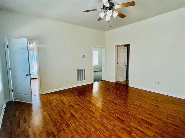 $1,695 | 9 Victory Street, Gainesville, GA 30501