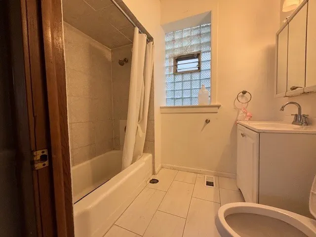 $699,800 | 3159 South Lowe Avenue, Chicago, IL 60616