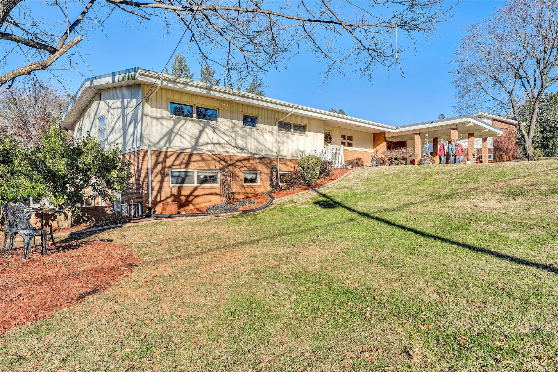 40 Old Furnace Road Rocky Mount, VA 24151 - Photo 2 of 58 02-DSC00163