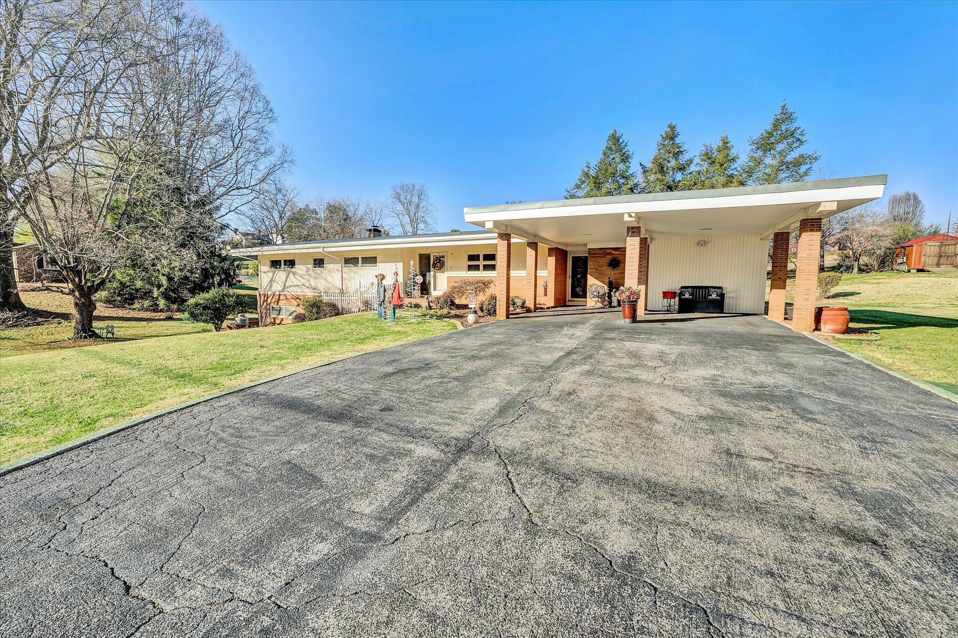 40 Old Furnace Road Rocky Mount, VA 24151 - Photo 3 of 58 03-DSC00169