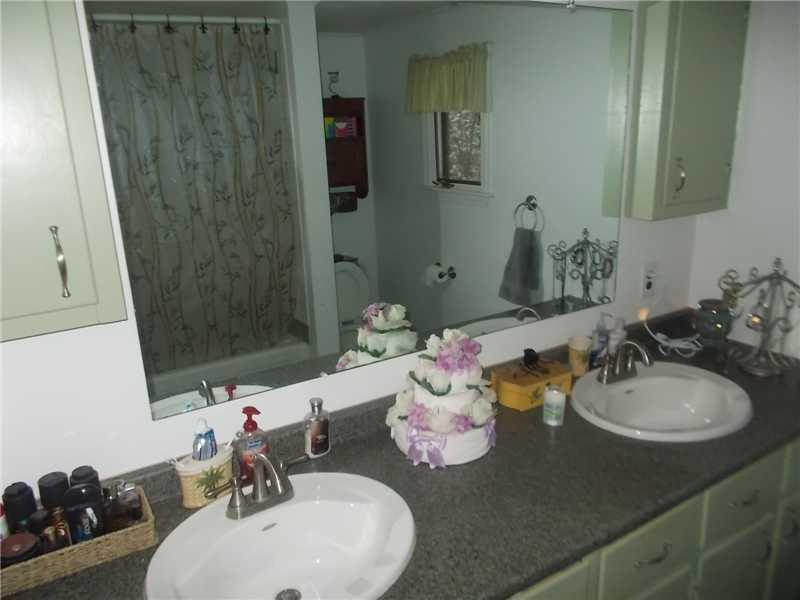 986 Warren Hill Road Palmyra, ME 04965 - Photo 11 of 14 Bathroom.
