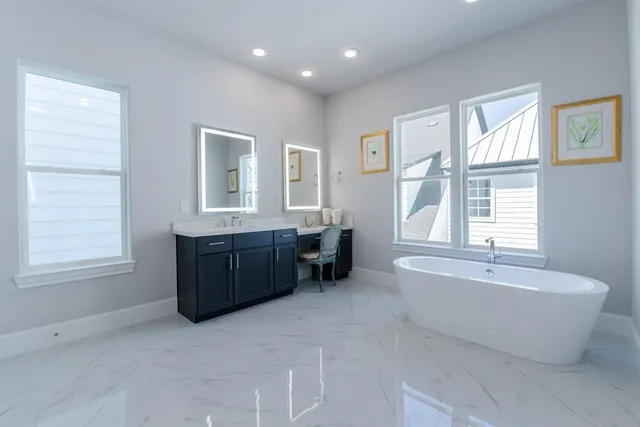 $649,900 | 11053 Chatterton Drive, Houston, TX 77043